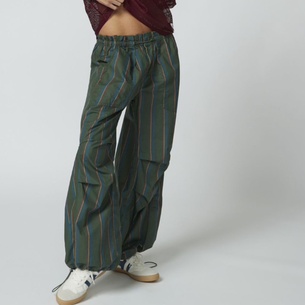 NWT UO Balloon Pants